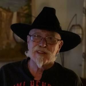 Meet your Posher, Dennis